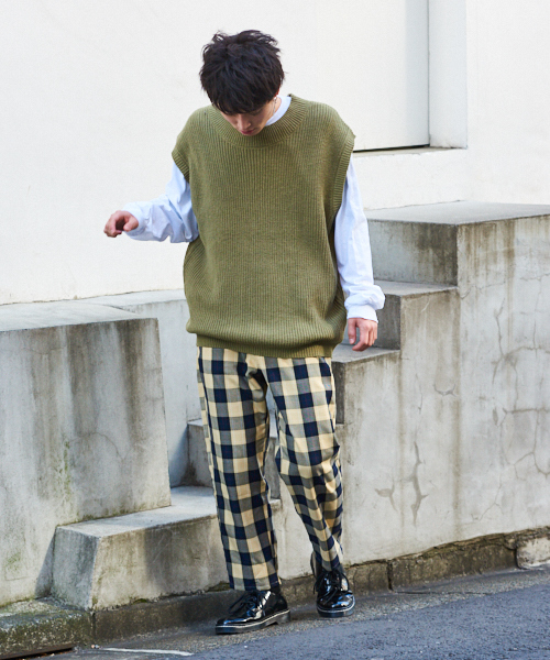 kutir（クティール）の「チェックワイドテーパードパンツ（その他パンツ・メンズ・ベージュ/ライトベージュ/ホワイト系その他/ブラック系その他/グレー系その他/ブラウン系その他・SMALL/MEDIUM/LARGE）」の16枚目の写真