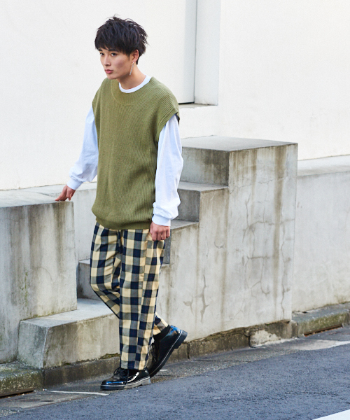 kutir（クティール）の「チェックワイドテーパードパンツ（その他パンツ・メンズ・ベージュ/ライトベージュ/ホワイト系その他/ブラック系その他/グレー系その他/ブラウン系その他・SMALL/MEDIUM/LARGE）」の19枚目の写真