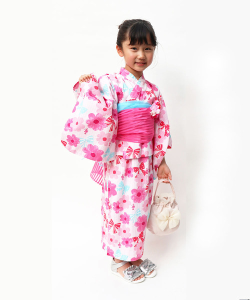 KP DECO（ケーピーデコ）の「フラワー＆リボンプリント サンドレス浴衣（浴衣・キッズ・ピンク/ブルー・120cm/130cm/110cm）」の2枚目の写真