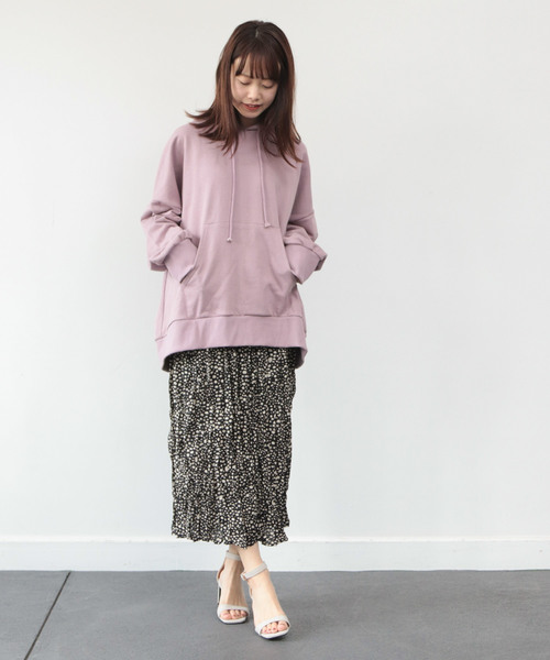 SESTO（セスト）の「スクエアチャンキーヒールのアンクルストラップサンダル（サンダル・レディース・ブラック/パイソン/レオパード/グレイッシュベージュ/シルバー/アイボリー・LL/S/M/L）」の19枚目の写真