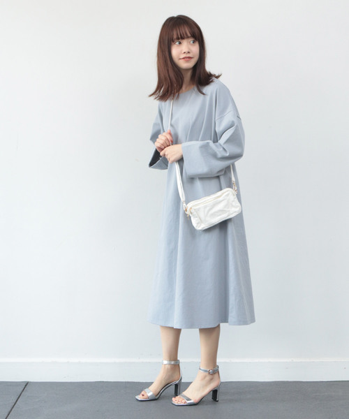 SESTO（セスト）の「スクエアチャンキーヒールのアンクルストラップサンダル（サンダル・レディース・ブラック/パイソン/レオパード/グレイッシュベージュ/シルバー/アイボリー・LL/S/M/L）」の22枚目の写真