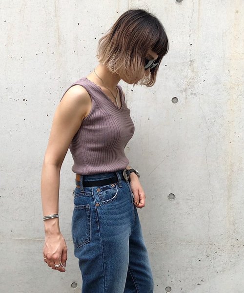 PAGEBOY（ページボーイ）の「ダメージVネックノースリニット（タンクトップ・レディース・ブラック/ダークブラウン/アイボリー/モカ・FREE）」の13枚目の写真