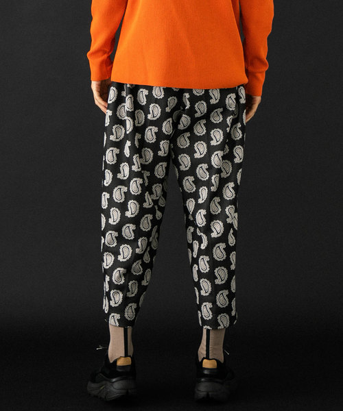 UNITED TOKYO(ユナイテッドトウキョウ)の「ペイズリージャージトラックパンツ(その他パンツ・メンズ・ブラック/ブラウン・1/2/3)」の5枚目の写真