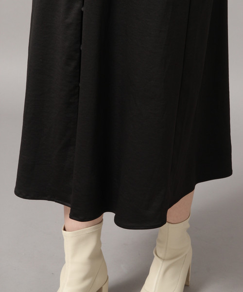 LOWRYS FARM(ローリーズファーム)の「サテンキャミワンピ 851020(ワンピース・レディース・ブラック/ブラウン/グリーン系その他・FREE)」の9枚目の写真