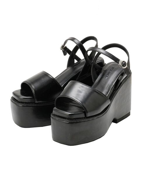 EMODA（エモダ）の「カーブラインタンクサンダル（サンダル・レディース・ホワイト/ブラック/シルバー・SMALL/MEDIUM/LARGE）」の8枚目の写真