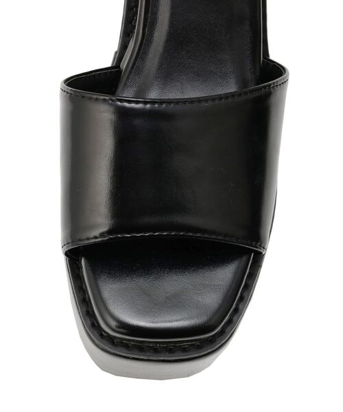 EMODA（エモダ）の「カーブラインタンクサンダル（サンダル・レディース・ホワイト/ブラック/シルバー・SMALL/MEDIUM/LARGE）」の11枚目の写真