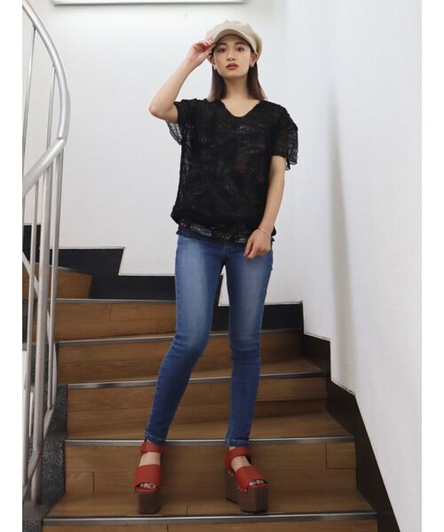 EMODA(エモダ)の「タンクボリュームウエッジヒール(サンダル・レディース・ホワイト/ブラック/レッド・SMALL/MEDIUM/LARGE)」の7枚目の写真