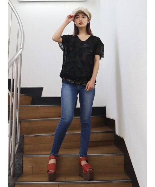 EMODA(エモダ)の「タンクボリュームウエッジヒール(サンダル・レディース・ホワイト/ブラック/レッド・SMALL/MEDIUM/LARGE)」の16枚目の写真