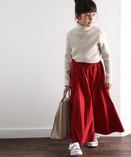 classicalelf（クラシカルエルフ）の「キッズ 袖シェルボタン付きタートルネックリブニット(長袖)（ニット/セーター・キッズ・ブラック/ベージュ/アイボリー/モカ・130/140/150）」の12枚目の写真