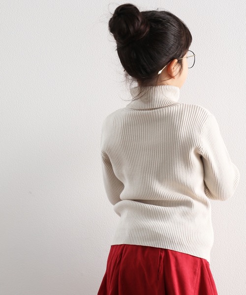 classicalelf（クラシカルエルフ）の「キッズ 袖シェルボタン付きタートルネックリブニット(長袖)（ニット/セーター・キッズ・ブラック/ベージュ/アイボリー/モカ・130/140/150）」の13枚目の写真