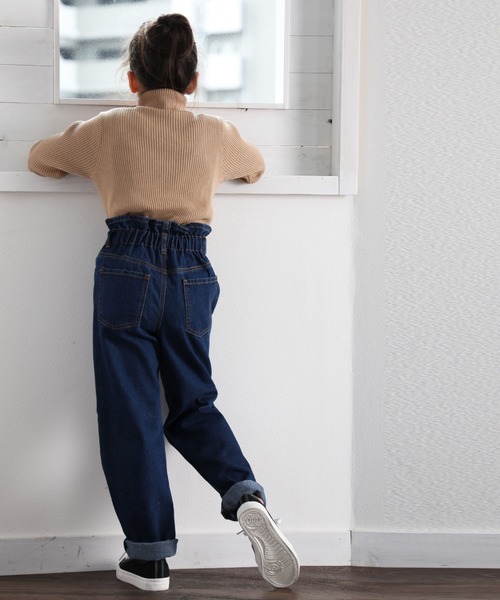 classicalelf（クラシカルエルフ）の「キッズ 袖シェルボタン付きタートルネックリブニット(長袖)（ニット/セーター・キッズ・ブラック/ベージュ/アイボリー/モカ・130/140/150）」の8枚目の写真