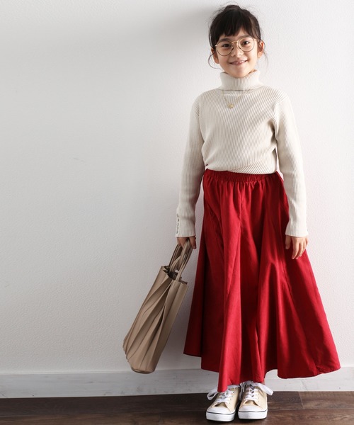 classicalelf（クラシカルエルフ）の「キッズ 袖シェルボタン付きタートルネックリブニット(長袖)（ニット/セーター・キッズ・ブラック/ベージュ/アイボリー/モカ・130/140/150）」の10枚目の写真