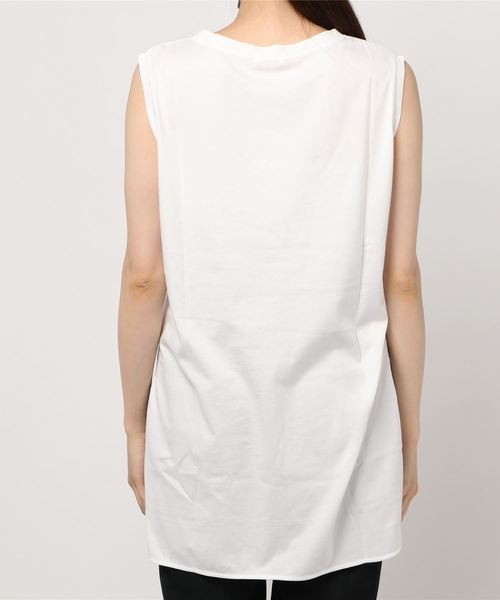 LOWRYS FARM（ローリーズファーム）の「ピグメントラウンドヘムノースリーブ　892691（Tシャツ/カットソー・レディース・ホワイト/チャコールグレー/パープル/ブルー・FREE）」の5枚目の写真