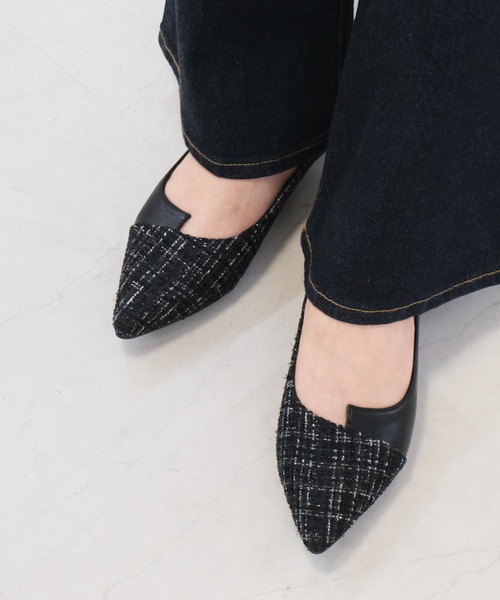 AmiAmi（アミアミ）の「バイカラーポインテッドトゥフラットパンプス（パンプス・レディース・ブラック/レオパード/グリーン系その他/アイボリー/キャメル/ライトグレー/パイソン/シルバー系その他/ブラウン系その他/ゼブラ/ラベンダー/イエロー/グレイッシュベージュ/ベージュ/ブラック系その他/ベージュ系その他/ライトベージュ/ブラック系その他2/ブロンズ/ブラック×シルバー/シルバー/ブラック系その他4/ブラック系その他3/シャンパン・38/39/35/36/37/41/40/34）」の7枚目の写真