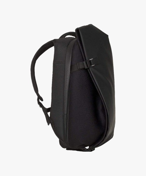 Cote&Ciel(コートエシエル)の「【cote&ciel/コートエシエル】 Isar Medium Obisian Black(ショルダーバッグ・メンズ・ブラック・FREE)」の2枚目の写真