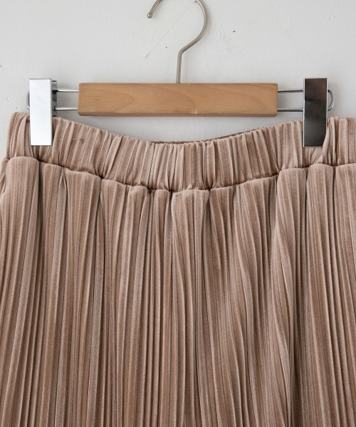 LOWRYS FARM(ローリーズファーム)の「relaxベロアプリーツパンツ 918769(その他パンツ・レディース・ホワイト/ホワイト系その他/グレー/グレー系その他/ブルー/ピンク/ピンク系その他/ブルー系その他/ベージュ/ブラウン系その他/ブルー系その他2・FREE)」の18枚目の写真