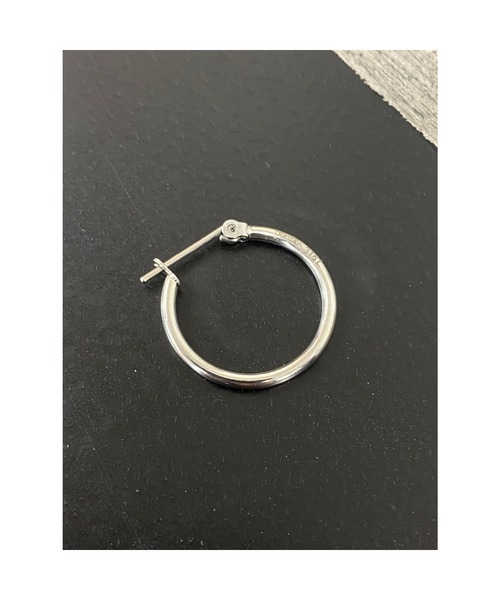 Pledge(プレッジ)の「『Pledge(プレッジ)』フープ ピアス(ソロ)(ピアス(片耳用)・メンズ・ゴールド/ブラック/シルバー・FREE)」の3枚目の写真