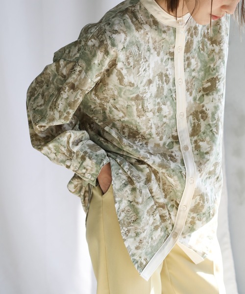 select MOCA(セレクトモカ)の「2021 SS スタンドカラーニュアンス柄シャツ(シャツ/ブラウス・レディース・ブルー/グリーン/ピンクベージュ・FREE)」の9枚目の写真