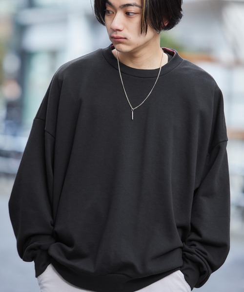 MONO-MART（モノマート）の「バイオフェード加工裏毛ビッグシルエットプルオーバースウェット（スウェット・メンズ・スモークピンク/ベージュ系その他/オリーブ/ダークグリーン/ライラック/ブラウン/ブラック/グリーン系その他/サックスブルー/ベージュ/ホワイト/ブルー系その他2/ブルー系その他/杢グレー・L/S/M/XL）」の4枚目の写真