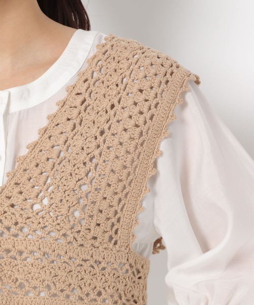 mysty woman(ミスティウーマン)の「かぎ針ビスチェ 945019(ベスト・レディース・オフホワイト/ライトベージュ/ブラック・FREE)」の13枚目の写真