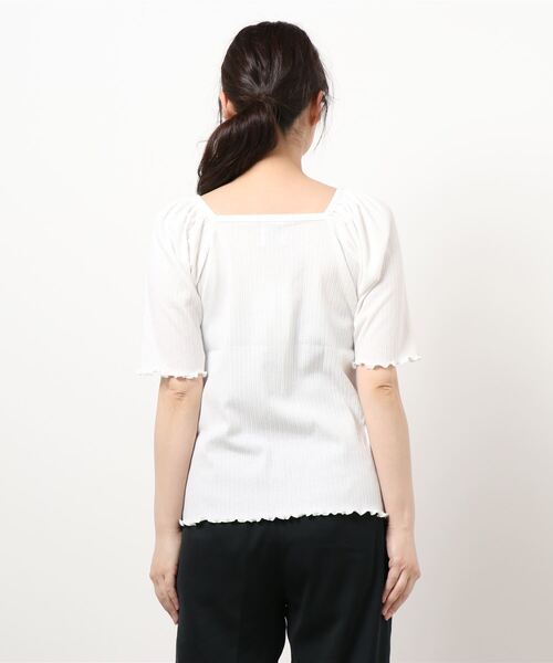 Hamble by Par Avion(ハンブルバイパラビオン)の「刺繍スクエアTee(Tシャツ/カットソー・レディース・アイボリー/オフホワイト/ブルー・ONESIZE)」の5枚目の写真