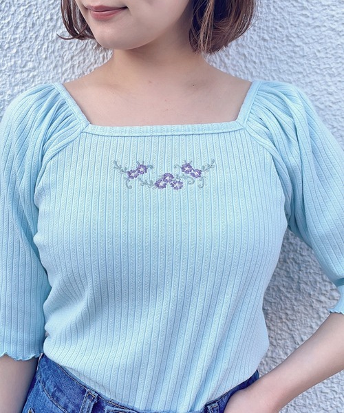 Hamble by Par Avion(ハンブルバイパラビオン)の「刺繍スクエアTee(Tシャツ/カットソー・レディース・アイボリー/オフホワイト/ブルー・ONESIZE)」の11枚目の写真