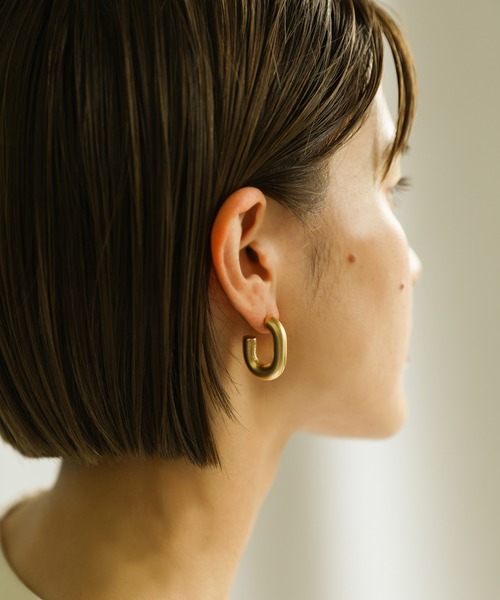 select MOCA（セレクトモカ）の「ハーフカットフープピアス（ピアス（両耳用）・レディース・シルバー/ゴールド・FREE）」の6枚目の写真
