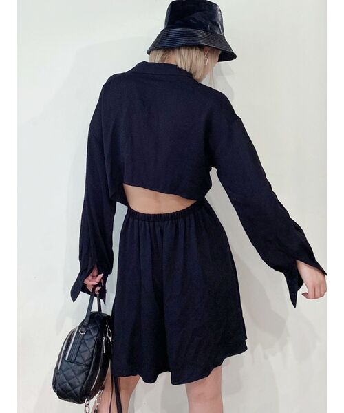 GYDA（ジェイダ）の「バックオープンシャツワンピース（ワンピース・レディース・ブラック/オフホワイト・FREE）」の6枚目の写真