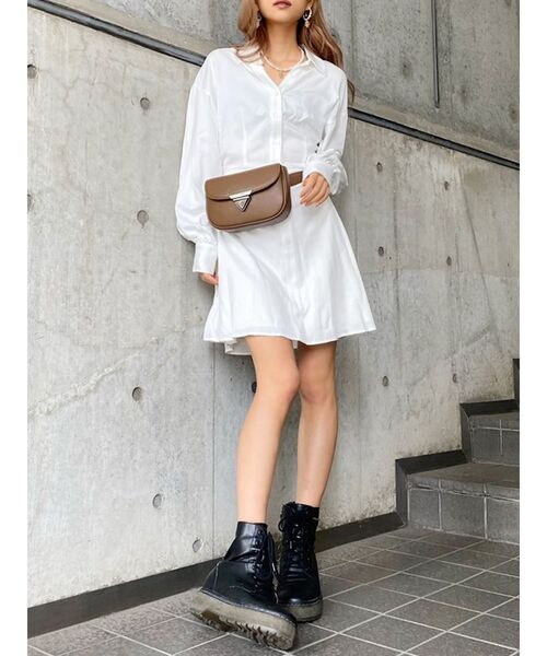 GYDA（ジェイダ）の「バックオープンシャツワンピース（ワンピース・レディース・ブラック/オフホワイト・FREE）」の17枚目の写真