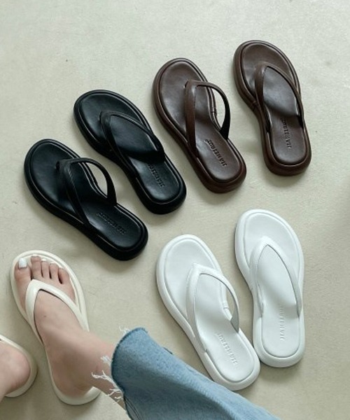 HALEY PESCA（ヘーリーペスカ）の「HALEY PESCA/ラウンドトゥ 厚底トングサンダル（サンダル・レディース・ブラウン/ブラック/ホワイト/アイボリー・36/38/37/39）」の7枚目の写真