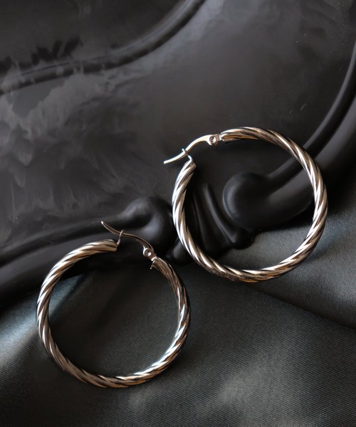 MIXTO（ミスト）の「ステンレス フープピアス（ピアス（両耳用）・レディース・ゴールド/シルバー・ONE SIZE）」の11枚目の写真