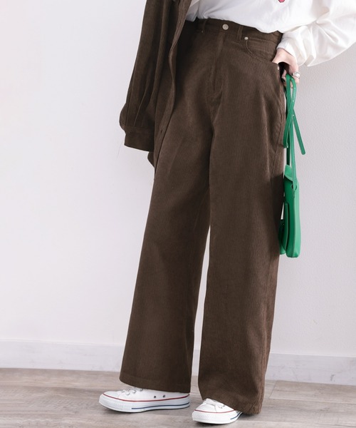 classicalelf（クラシカルエルフ）の「ワイドなのに美シルエット。セットアップも楽しめるコーデュロイパンツ。（その他パンツ・レディース・チャコールグレー/ベージュ/ブラウン/モカ・SMALL/MEDIUM/LARGE/X-LARGE/XX-LARGE）」の3枚目の写真