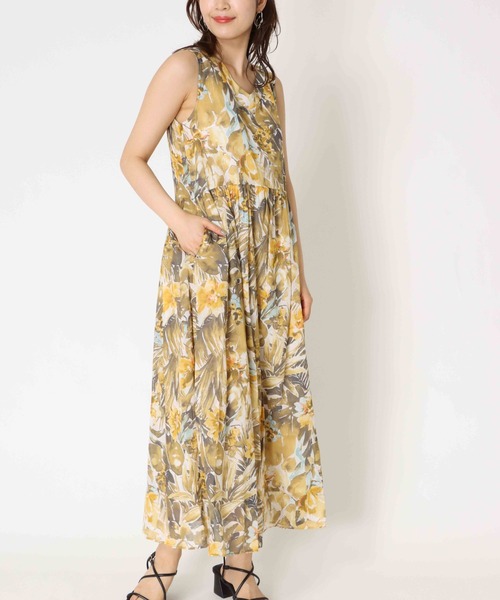 セール ワンピース ボタニカルプリント プリントマキシワンピース ワンピース Jines ジネス のファッション