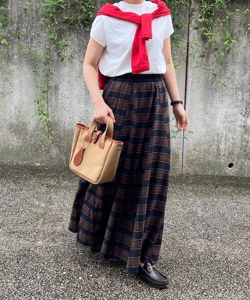 reca(レカ)の「チェックロングスカート(スカート・レディース・パープル系その他/ネイビー系/マスタード/ベージュ/グリーン・FREE)」の12枚目の写真