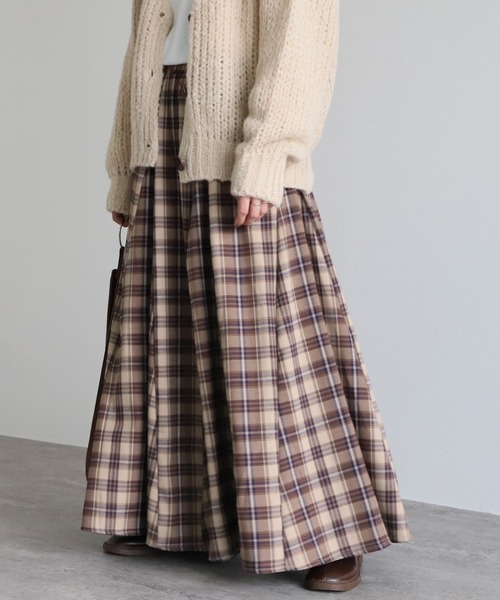 reca(レカ)の「チェックロングスカート(スカート・レディース・パープル系その他/ネイビー系/マスタード/ベージュ/グリーン・FREE)」の10枚目の写真