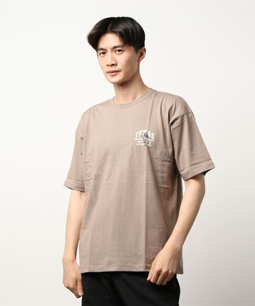 ADAM ET ROPE'(アダムエロペ)の「【アウトレット店舗・WEB限定】USAミニカレッジTシャツ(Tシャツ/カットソー・メンズ・ホワイト/ベージュ/グリーン・M/L/LL)」の15枚目の写真