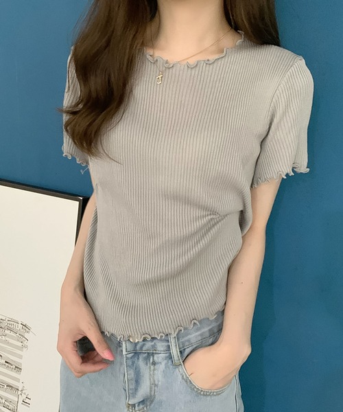 Bifrost(ビフレスト)の「フリルウェーブトップス(Tシャツ/カットソー・レディース・グレー/グリーン/ホワイト・F)」の1枚目の写真