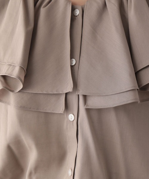 GLOBAL WORK（グローバルワーク）の「3WAY襟フリルブラウス/959694（シャツ/ブラウス・レディース・ブラック/キャメル/ホワイト・LARGE/MEDIUM）」の6枚目の写真