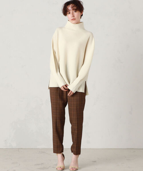 NOLLEY’S（ノーリーズ）の「◇【WEB限定カラーあり】CHESS ハイネックプルオーバーニット（ニット/セーター・レディース・オフホワイト/グリーン/オリーブ/ミント/ブルー/イエロー/ベビーピンク・38）」の14枚目の写真