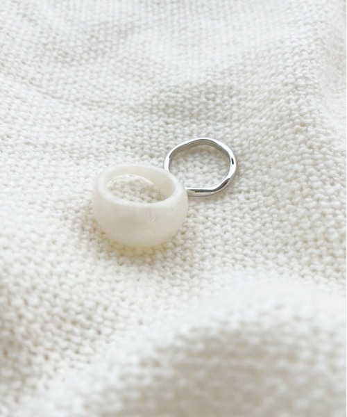 PairPair(ペアペア)の「マーブルリングSET(リング・レディース・ライトブルー/ベージュ/ゴールド/ホワイト系その他/ブラウン系その他/グリーン系その他・FREE)」の2枚目の写真