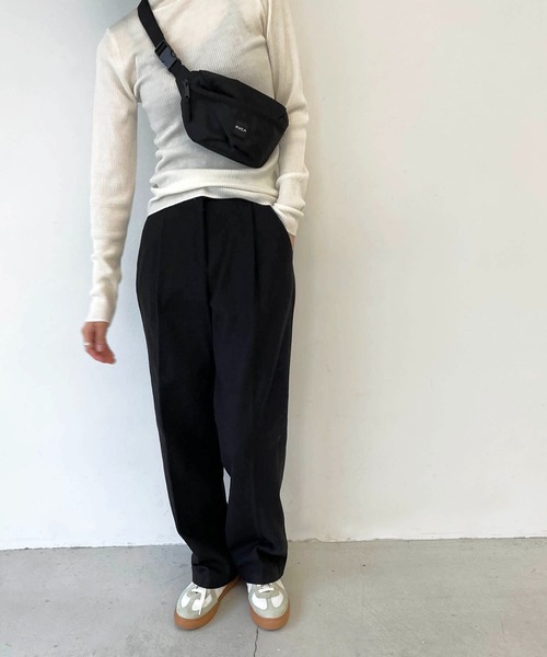 CANAL JEAN（キャナルジーン）の「RVCA(ルーカ) "WAIST PACK II"ボディバッグ/BB042-962（ボディバッグ/ウエストポーチ・レディース・ブラック・ONE SIZE）」の4枚目の写真