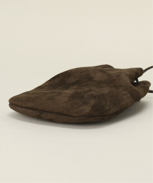 JOURNAL STANDARD SELECT(ジャーナルスタンダードセレクト)の「【ARTS&CRAFTS/アーツアンドクラフツ】別注 KUDU DROP SHAPE POUCH S(ショルダーバッグ・メンズ・ブラウン/ベージュ・FREE)」の4枚目の写真