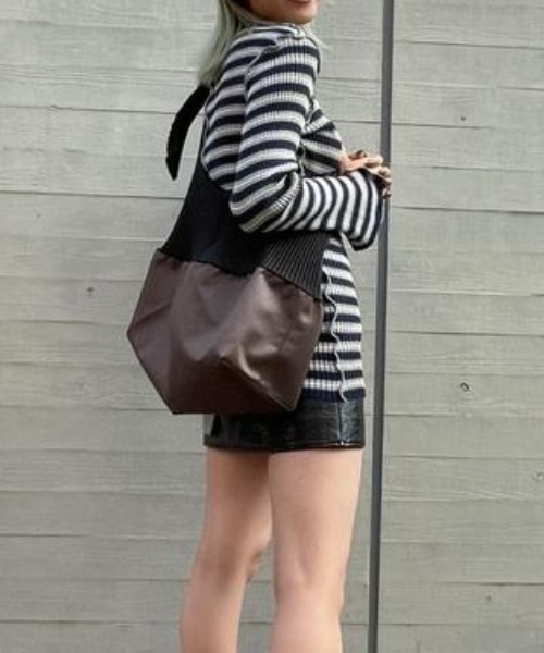 kotohayokozawa(コトハヨコザワ)の「kotohayokozawa CENTER CUTTING SEMI LONG RIB KNT KT21A-KNS02(ニット/セーター・レディース・グリーン/ブルー・FREE)」の9枚目の写真