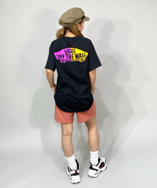 VANS（バンズ）の「【ムラサキスポーツ別注】VANS/バンズ   ビッグシルエット/オーバーサイズ/ ネオンカラーロゴTシャツ   122H3010723（Tシャツ/カットソー・レディース・ベージュ/ブラック/チャコールグレー・S/M）」の8枚目の写真