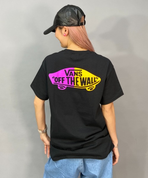 VANS（バンズ）の「【ムラサキスポーツ別注】VANS/バンズ   ビッグシルエット/オーバーサイズ/ ネオンカラーロゴTシャツ   122H3010723（Tシャツ/カットソー・レディース・ベージュ/ブラック/チャコールグレー・S/M）」の20枚目の写真