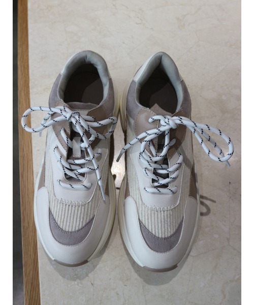 TRUNC（トランクエイティーエイト）の「Multi Fabric Sneaker（スニーカー・レディース・ベージュ・SMALL/MEDIUM/LARGE）」の3枚目の写真