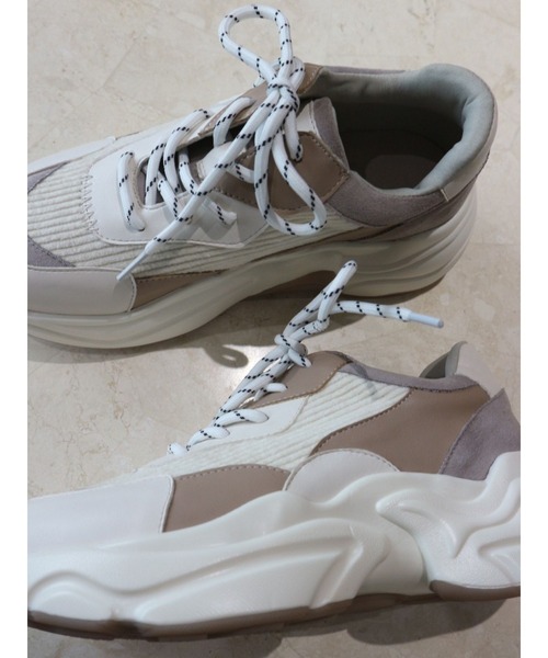 TRUNC（トランクエイティーエイト）の「Multi Fabric Sneaker（スニーカー・レディース・ベージュ・SMALL/MEDIUM/LARGE）」の10枚目の写真