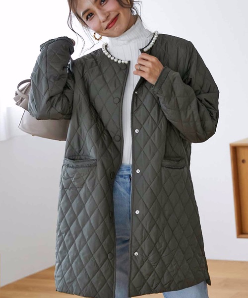 M y u（ミュー）の「襟パール中綿キルティングライトコート（ダウンジャケット/コート・レディース・ブラック/カーキ・FREE）」の8枚目の写真
