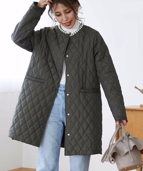 M y u（ミュー）の「襟パール中綿キルティングライトコート（ダウンジャケット/コート・レディース・ブラック/カーキ・FREE）」の10枚目の写真