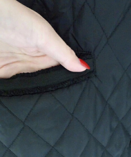 M y u（ミュー）の「襟パール中綿キルティングライトコート（ダウンジャケット/コート・レディース・ブラック/カーキ・FREE）」の15枚目の写真